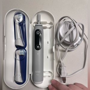 Oral-B iO Series 6 Electric Toothbrush